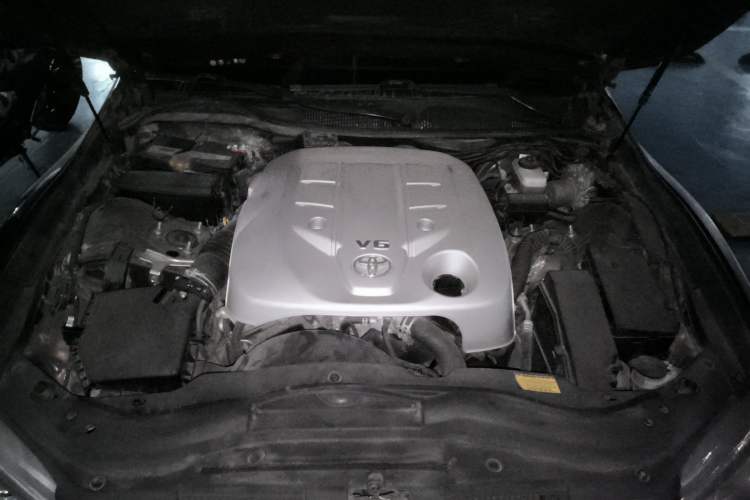 Used Toyota Reiz 2010 2.5V Fengdu Elite Edition Engine Bay