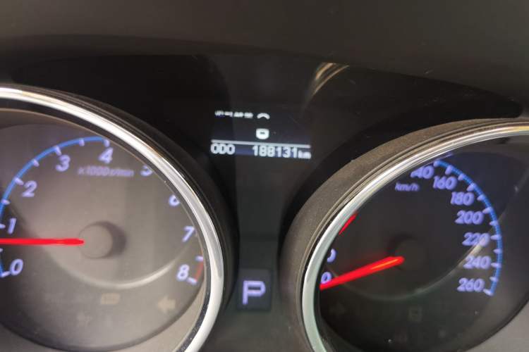 Used Toyota Reiz 2010 2.5V Fengdu Elite Edition Odometer Close Up