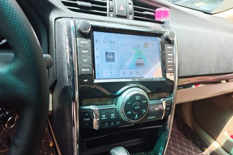 Used Toyota Reiz 2010 2.5V Fengdu Elite Edition Audio And AC Panel