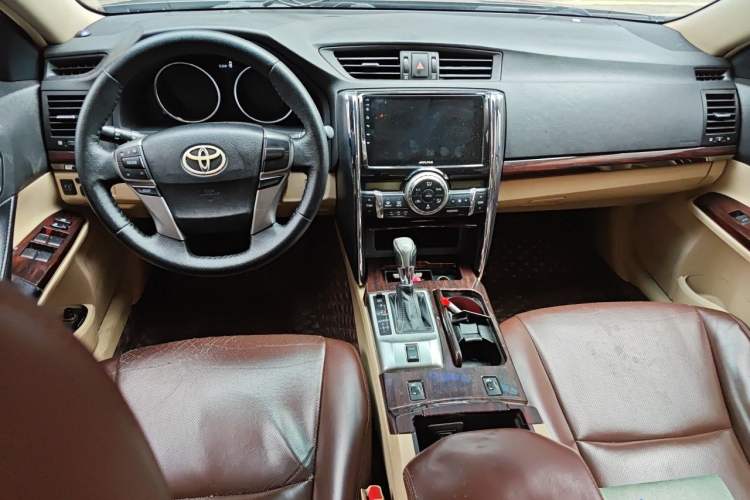 Used Toyota Reiz 2010 2.5V Fengdu Elite Edition Center Console