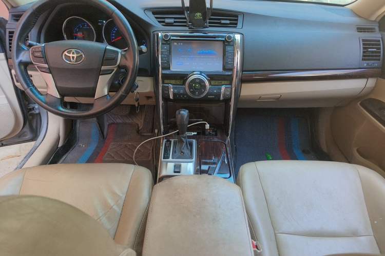 Used Toyota Reiz 2010 2.5V Fengdu Elite Edition Center Console