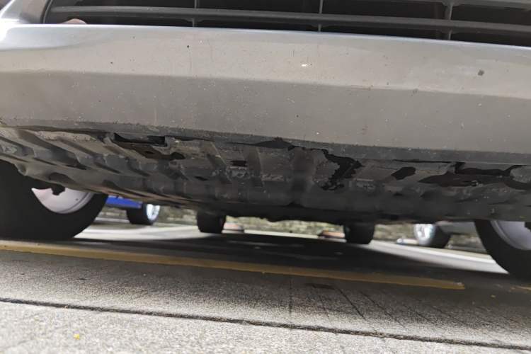 Used Toyota Reiz 2010 2.5V Fengdu Elite Edition Chassis Front