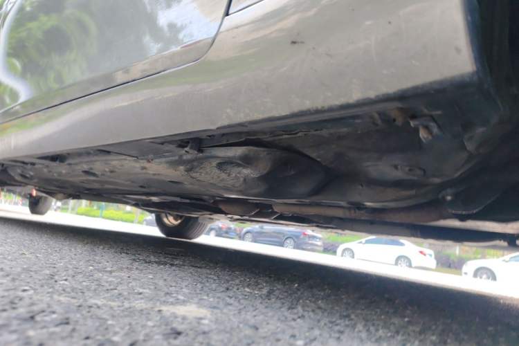 Used Toyota Reiz 2010 2.5V Fengdu Elite Edition Chassis Front Right
