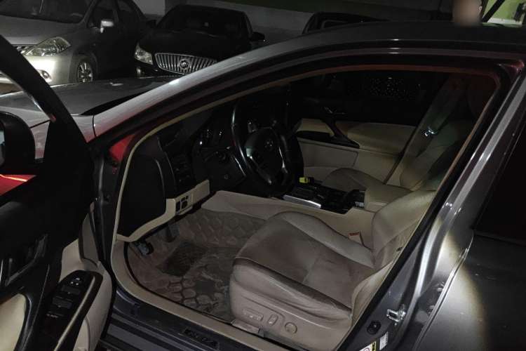 Used Toyota Reiz 2010 2.5V Fashion Elite Edition Driver Seat