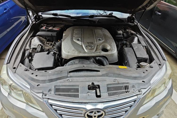 Used Toyota Reiz 2010 2.5V Fengdu Elite Edition Engine Bay