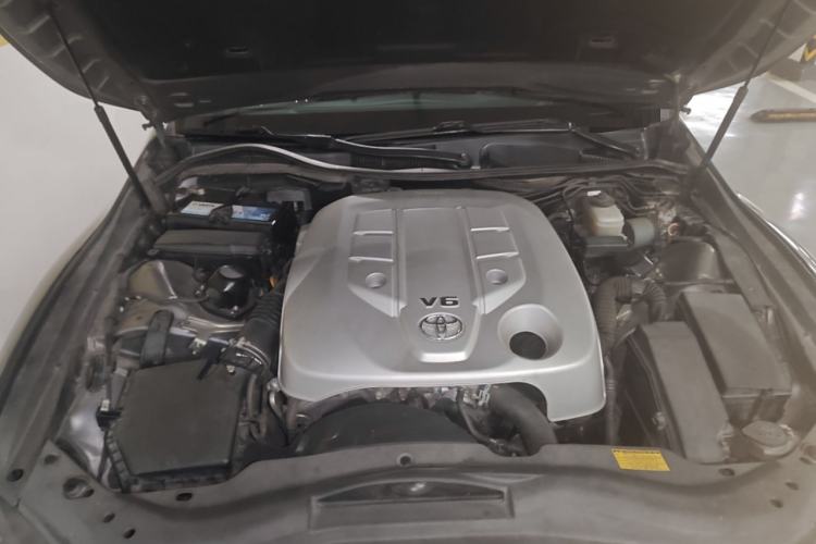 Used Toyota Reiz 2010 2.5S Fashion Elite Edition Engine Bay