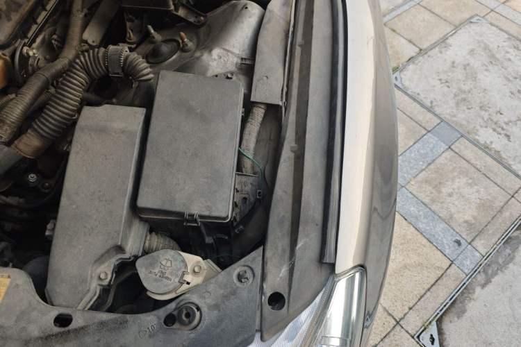 Used Toyota Reiz 2010 2.5V Fashion Luxury Navigation Edition Engine Bay Left