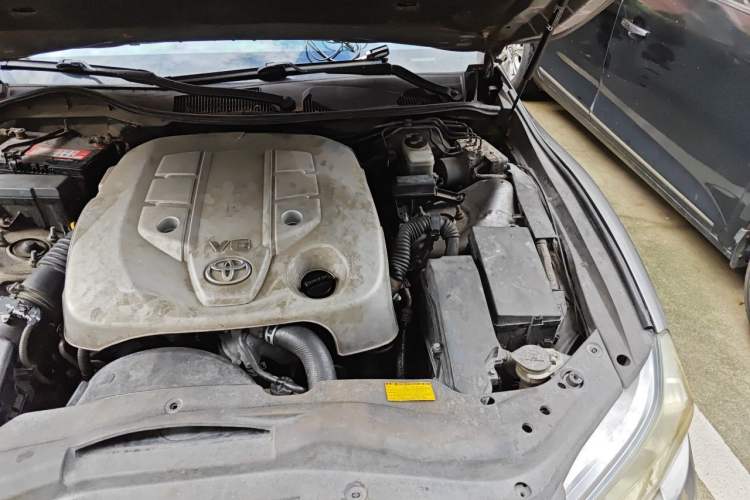 Used Toyota Reiz 2010 2.5V Fengdu Elite Edition Engine Bay Left