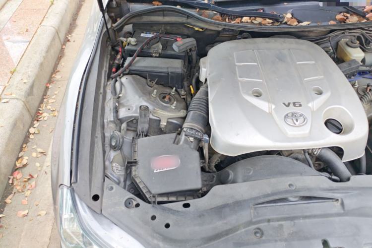 Used Toyota Reiz 2010 2.5S Fashion Elite Edition Engine Bay Right