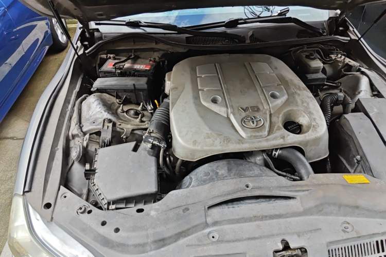 Used Toyota Reiz 2010 2.5V Fengdu Elite Edition Engine Bay Right