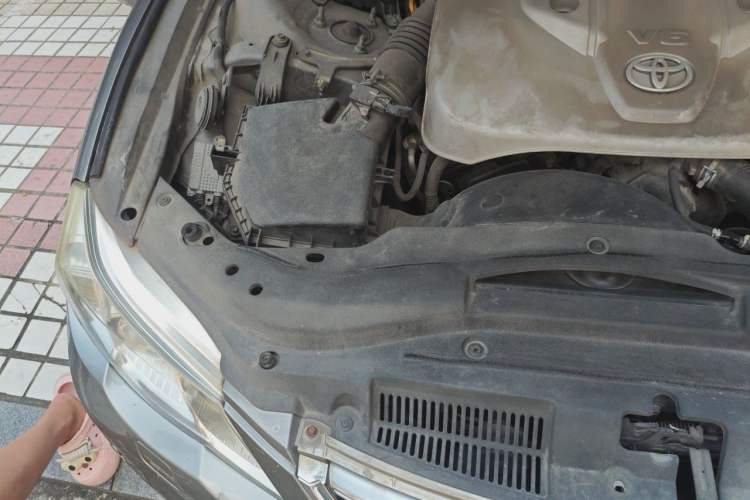 Used Toyota Reiz 2010 2.5S Fengdu Jinghua Edition Engine Bay Right