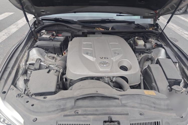 Used Toyota Reiz 2010 2.5S Fengdu Jinghua Edition Engine Bay