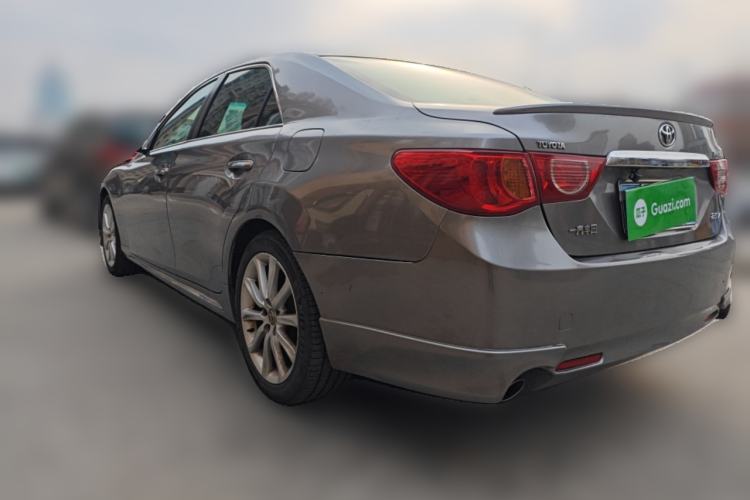 Used Toyota Reiz 2010 2.5V Fashion Elite Edition Exterior 2