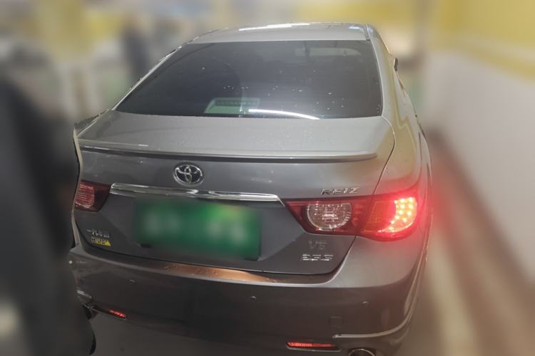 Used Toyota Reiz 2010 2.5S Fashion Elite Edition Exterior 4