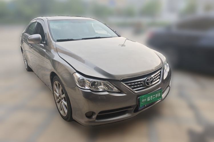 Used Toyota Reiz 2010 2.5V Fashion Luxury Navigation Edition Front Right 45 Deg
