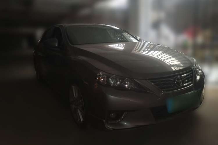 Used Toyota Reiz 2010 2.5S Fashion Elite Edition Front Right 45 Deg
