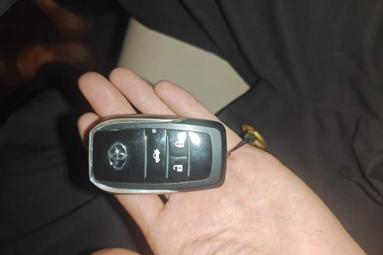 Used Toyota Reiz 2010 2.5S Fashion Elite Edition Interior 1
