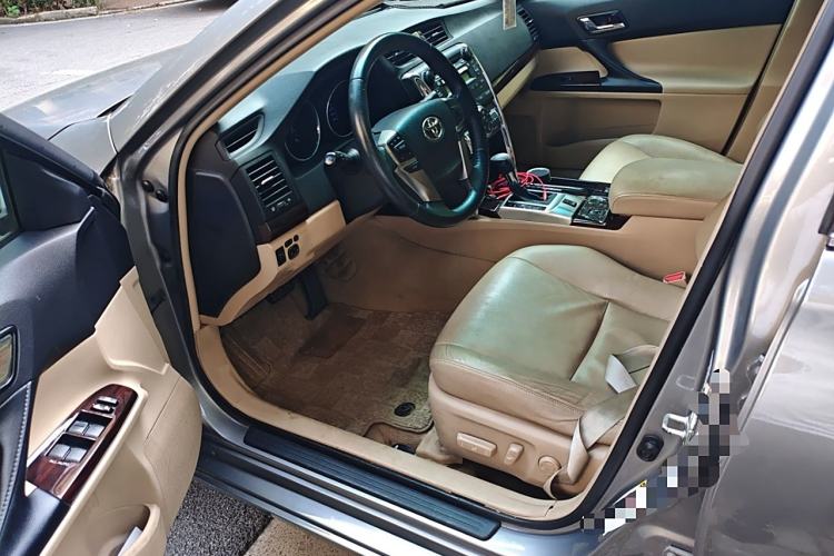 Used Toyota Reiz 2010 2.5V Fengdu Elite Edition Interior 3