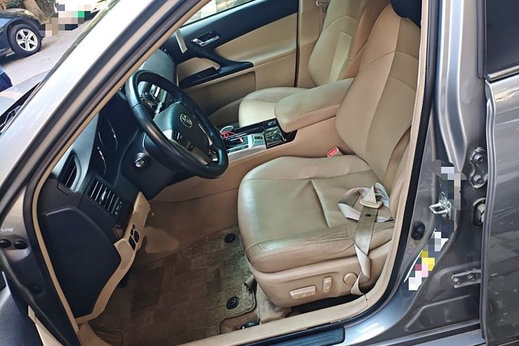 Used Toyota Reiz 2010 2.5V Fengdu Elite Edition Left Front Seat