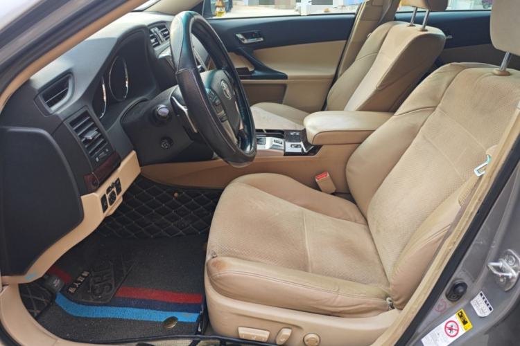 Used Toyota Reiz 2010 2.5V Fashion Elite Edition Left Front Seat