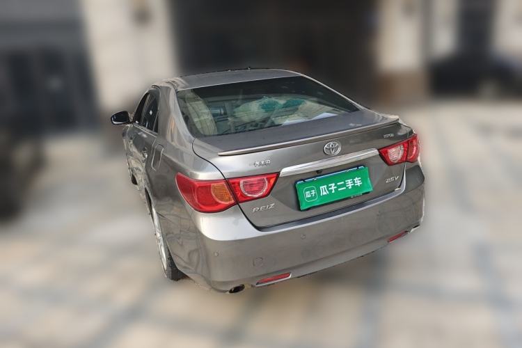 Used Toyota Reiz 2010 2.5V Fashion Luxury Navigation Edition Rear Left 45 Deg