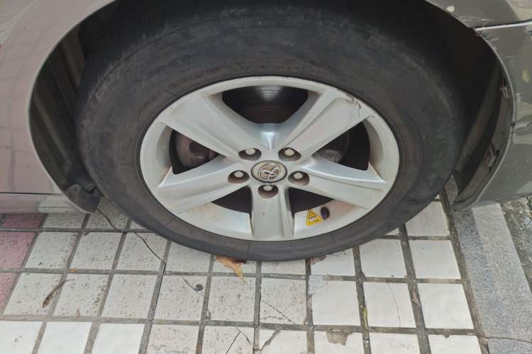 Used Toyota Reiz 2010 2.5S Fengdu Jinghua Edition Right Front Wheel Hub