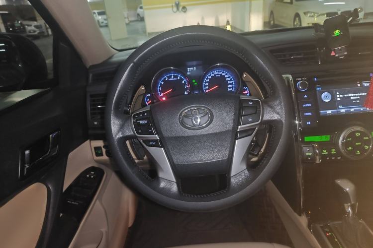 Used Toyota Reiz 2010 2.5S Fashion Elite Edition Steering Wheel