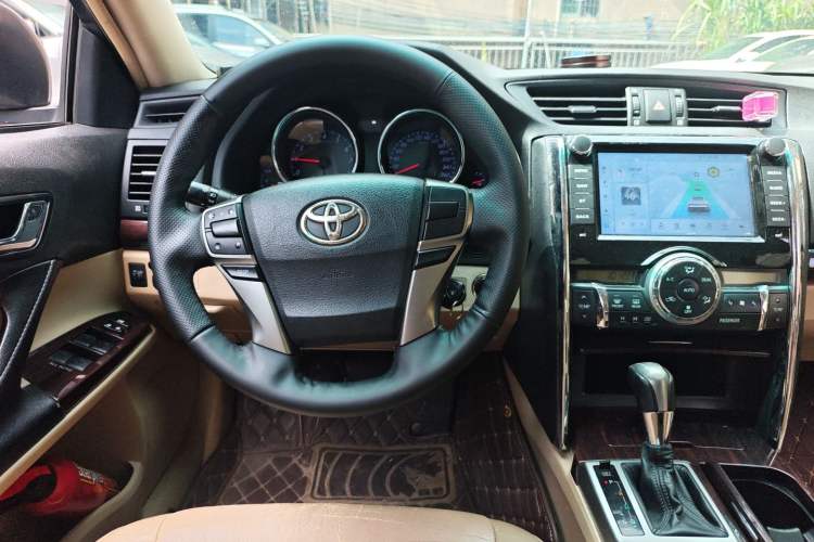 Used Toyota Reiz 2010 2.5V Fengdu Elite Edition Steering Wheel