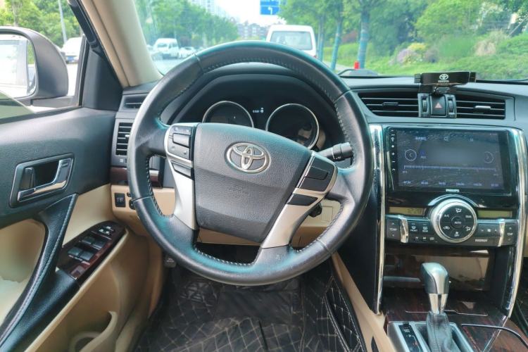 Used Toyota Reiz 2010 2.5V Fengdu Elite Edition Steering Wheel