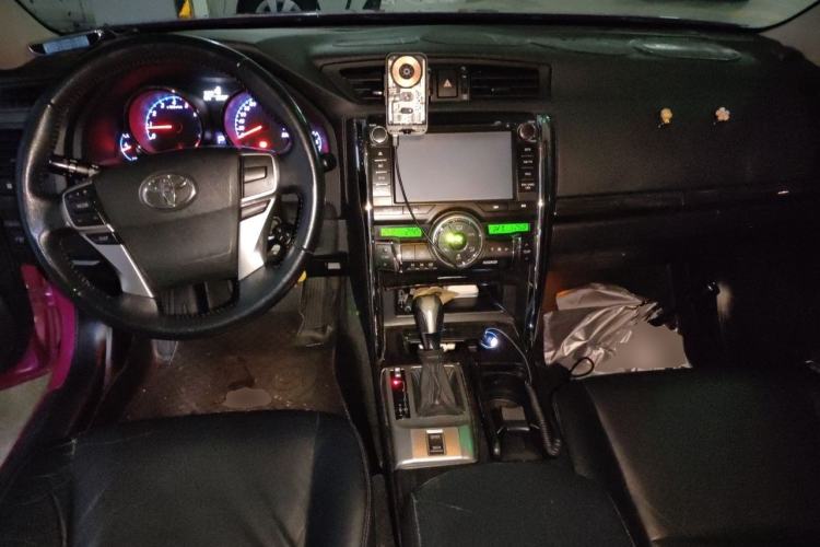 Used Toyota Reiz 2010 2.5V Fengdu Elite Edition Center Console