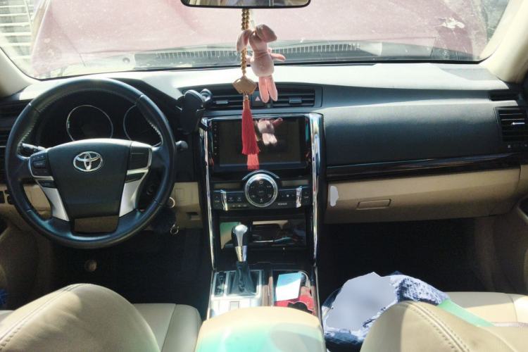Used Toyota Reiz 2010 2.5V Fengdu Elite Edition Center Console
