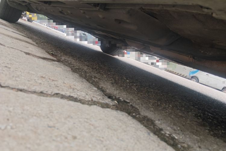 Used Toyota Reiz 2010 2.5S Fengdu Jinghua Edition Chassis Front Right