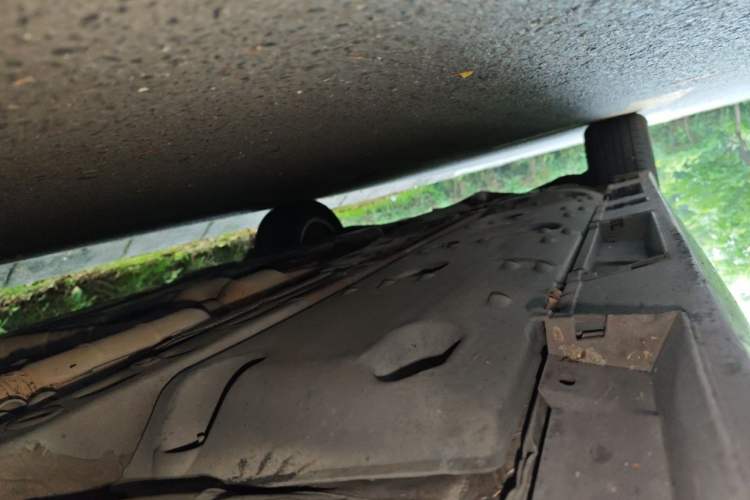 Used Toyota Reiz 2010 2.5S Fengdu Jinghua Edition Chassis Front Right