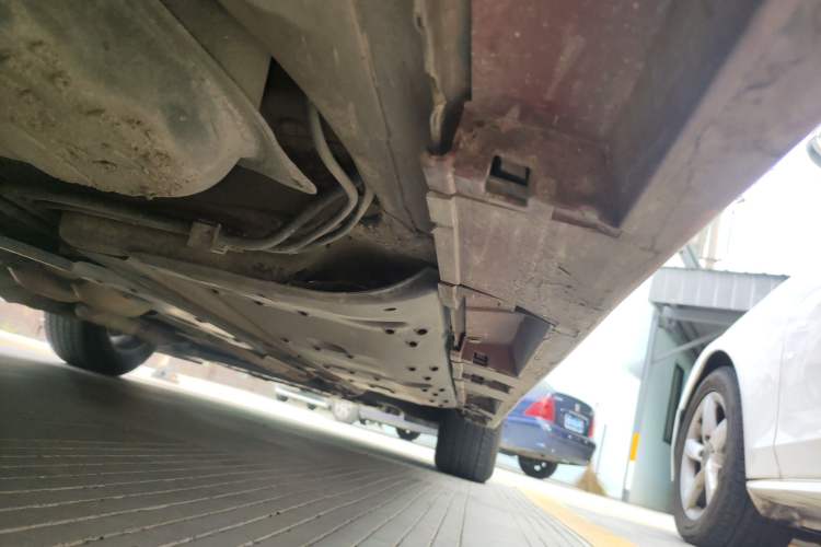 Used Toyota Reiz 2010 2.5S Fengdu Jinghua Edition Chassis Rear Right