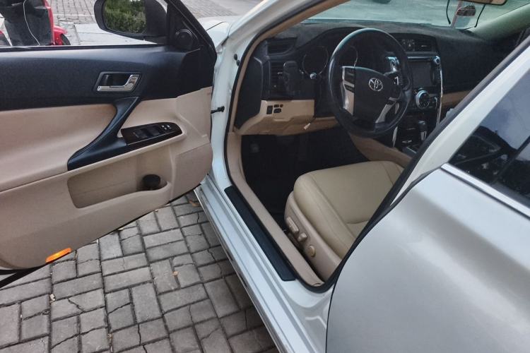 Used Toyota Reiz 2010 2.5V Fengdu Elite Edition Driver Seat