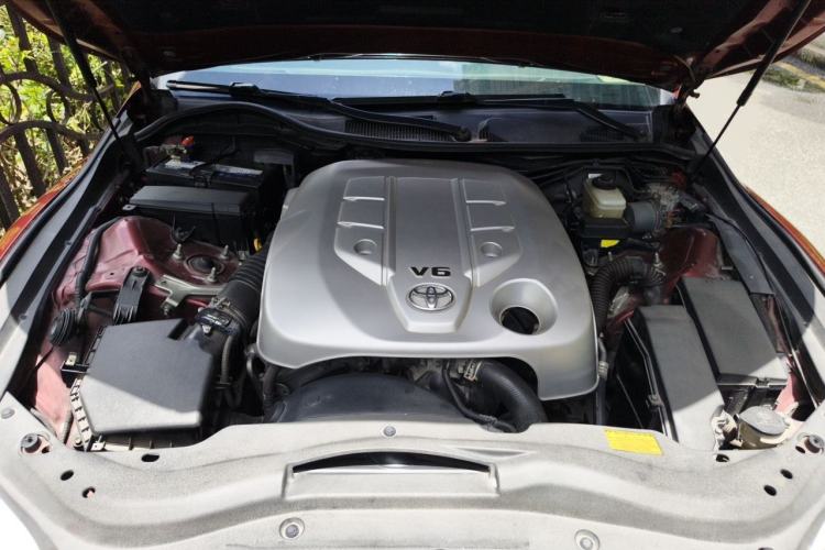 Used Toyota Reiz 2010 2.5V Fengdu Elite Edition Engine Bay