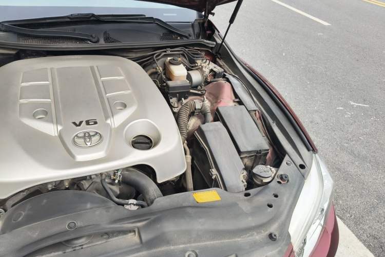 Used Toyota Reiz 2010 2.5V Fengdu Elite Edition Engine Bay Left