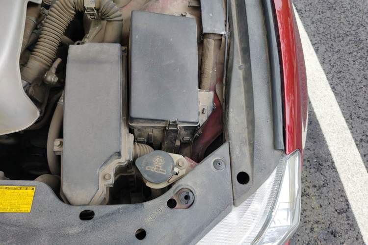 Used Toyota Reiz 2010 2.5V Fengdu Elite Edition Engine Bay Left
