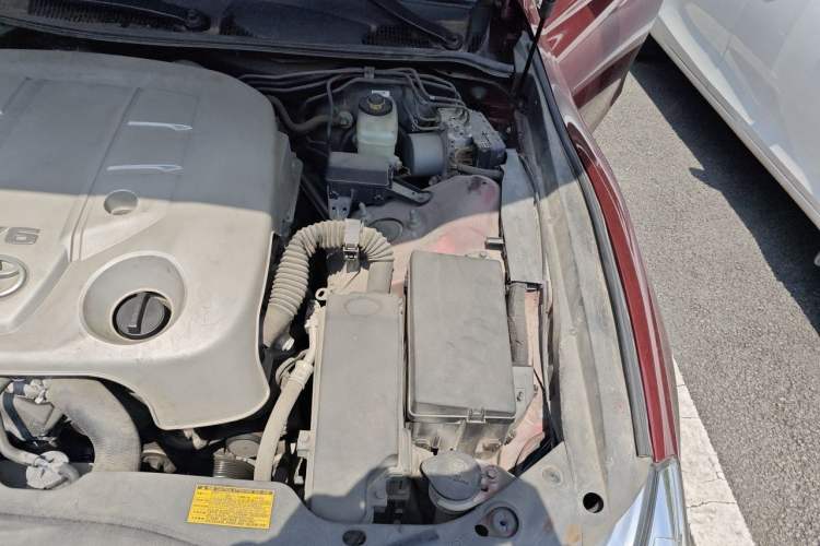 Used Toyota Reiz 2010 2.5V Fengdu Elite Edition Engine Bay Left