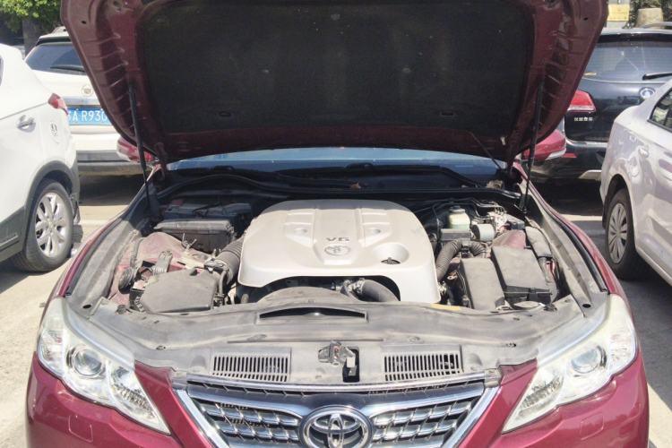 Used Toyota Reiz 2010 2.5V Fengdu Elite Edition Engine Bay