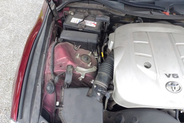 Used Toyota Reiz 2010 2.5V Fengdu Elite Edition Engine Bay Right