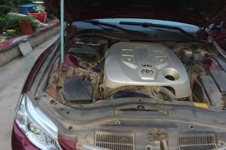 Used Toyota Reiz 2010 2.5V Fengdu Elite Edition Engine Bay Right