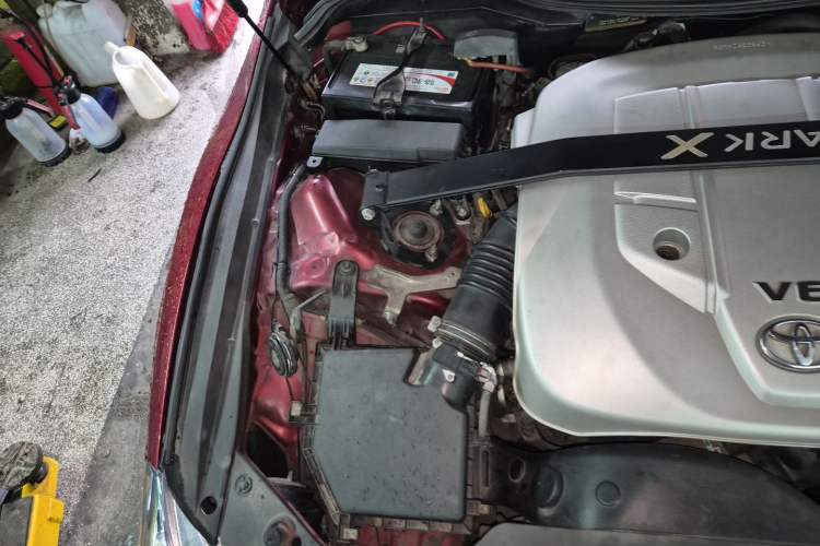 Used Toyota Reiz 2010 2.5S Fengdu Jinghua Edition Engine Bay Right