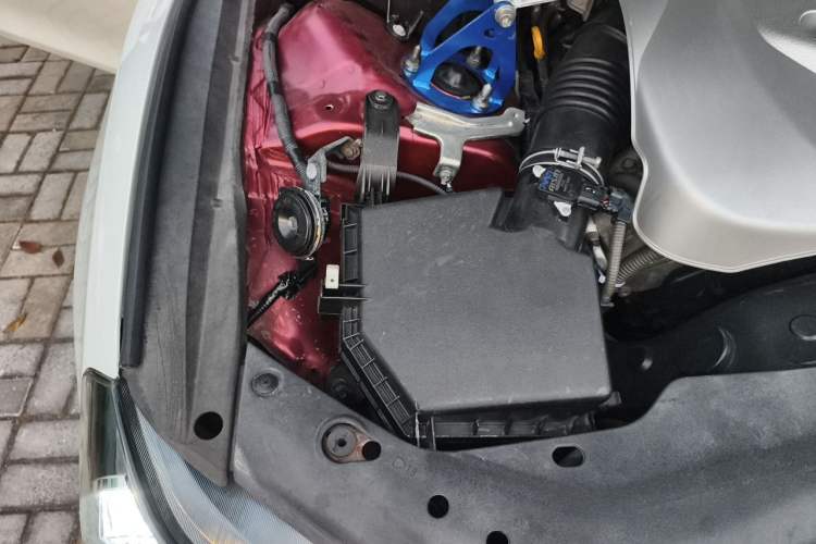 Used Toyota Reiz 2010 2.5V Fengdu Elite Edition Engine Bay Right