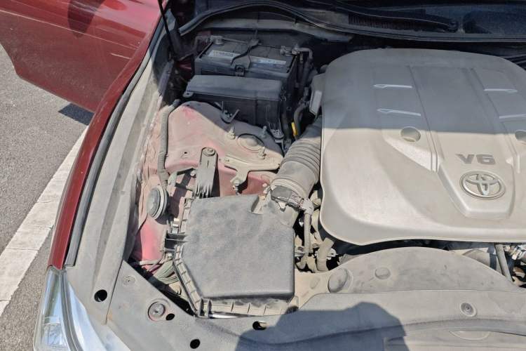Used Toyota Reiz 2010 2.5V Fengdu Elite Edition Engine Bay Right