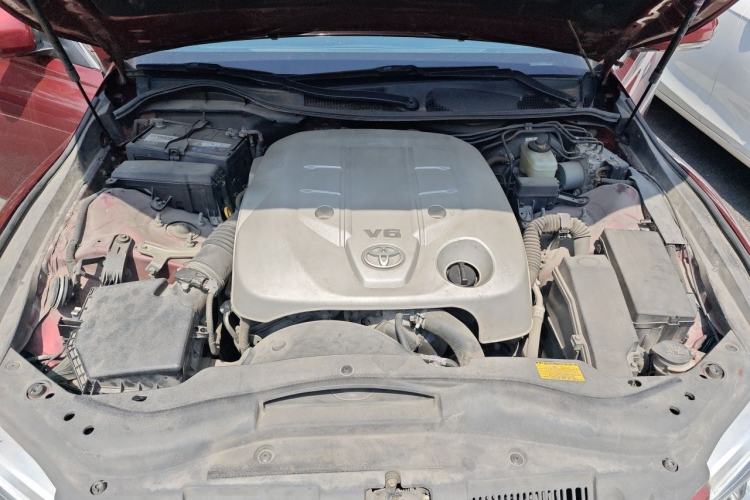 Used Toyota Reiz 2010 2.5V Fengdu Elite Edition Engine Bay