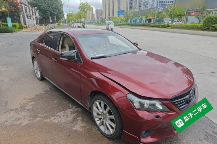 Used Toyota Reiz 2010 2.5V Fashion Elite Edition Front Right 45 Deg