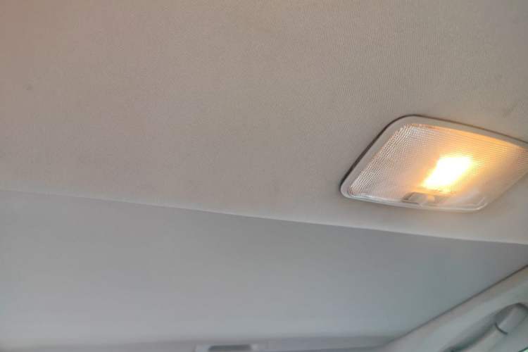 Used Toyota Reiz 2010 2.5V Fashion Elite Edition Headliner