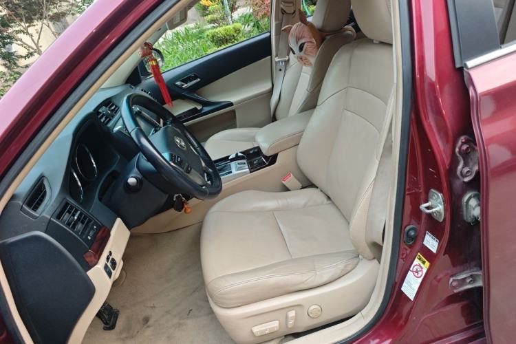 Used Toyota Reiz 2010 2.5V Fengdu Elite Edition Left Front Seat