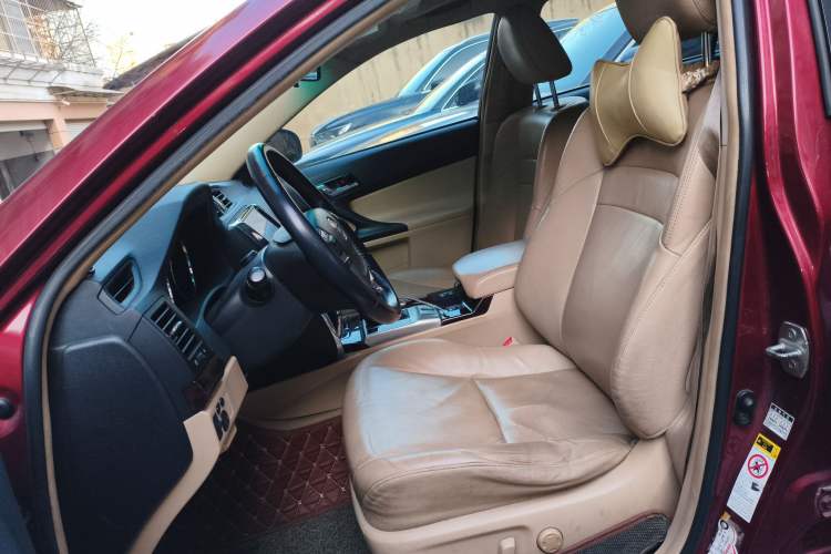 Used Toyota Reiz 2010 2.5V Fengdu Elite Edition Left Front Seat